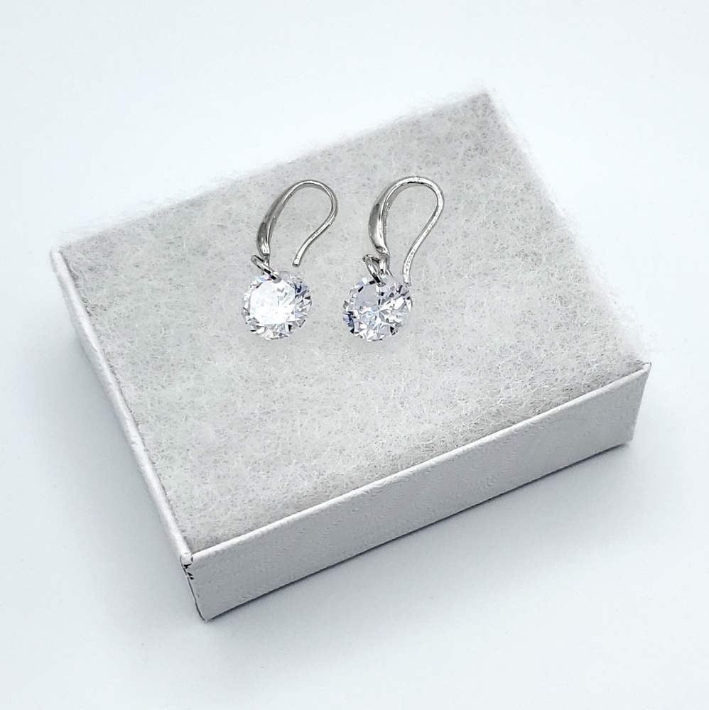 Swarovski Crystal Earrings - Picture 5 of 8